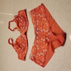 Adore me bra 40D panties large set coral lace